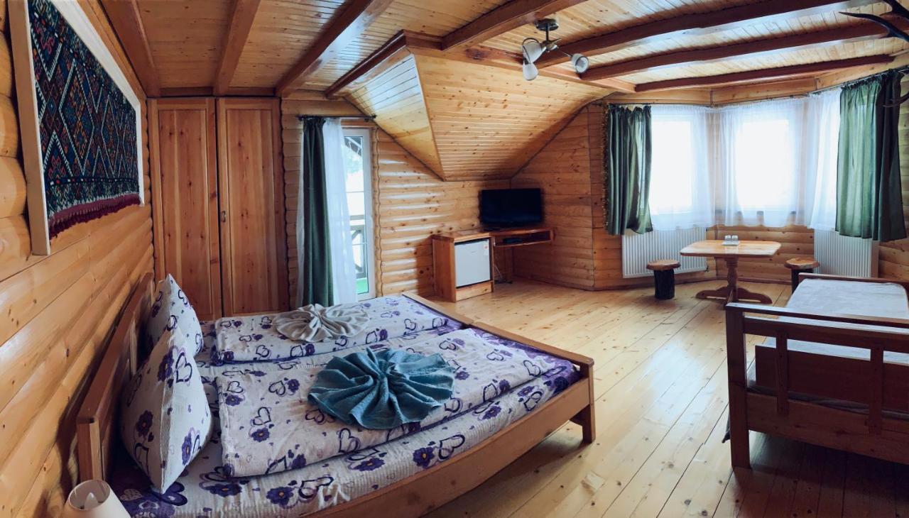 Arnica Hotel Yasinya Ngoại thất bức ảnh