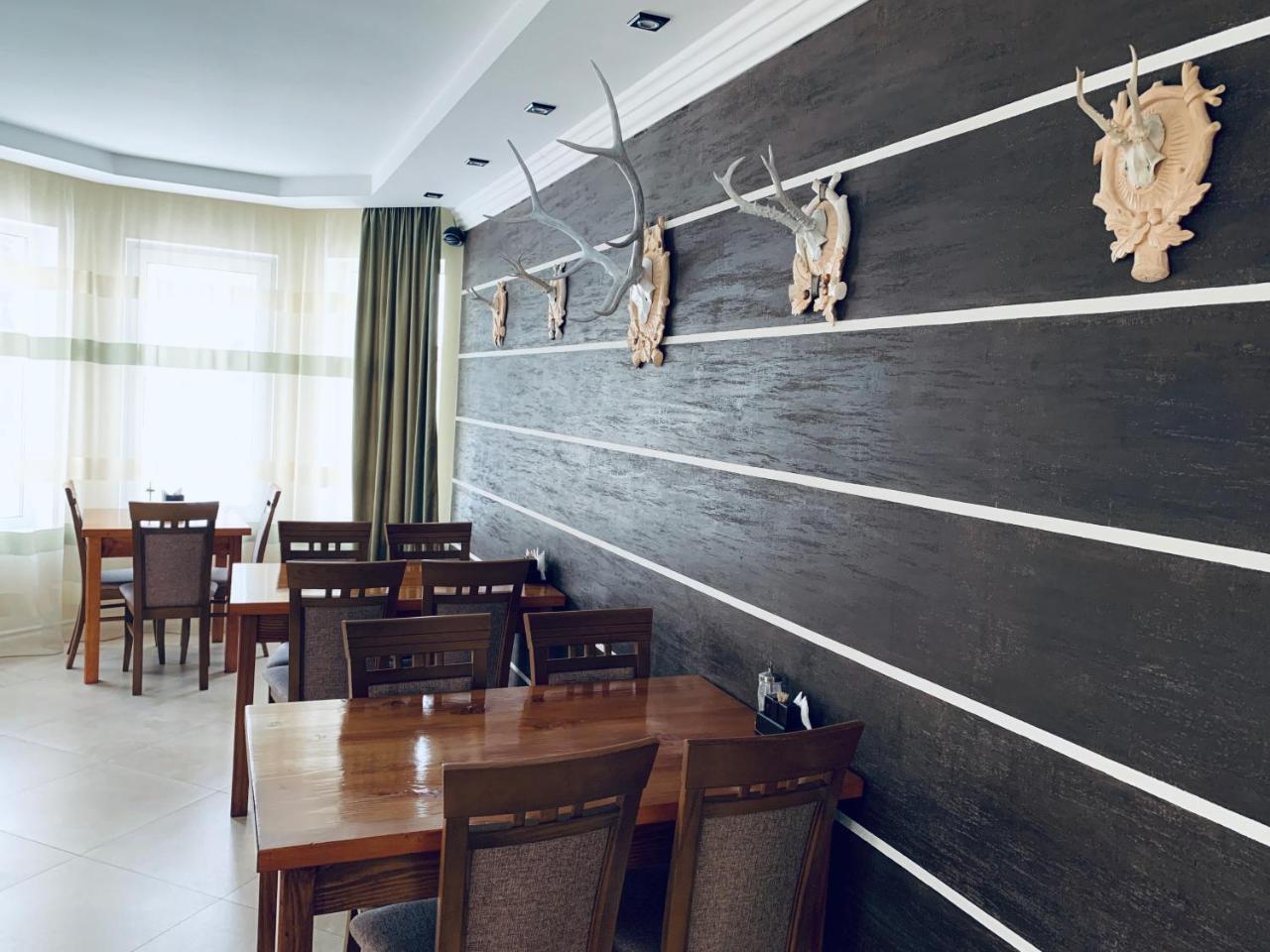 Arnica Hotel Yasinya Ngoại thất bức ảnh
